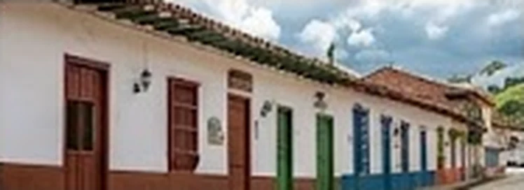 Casas coloniales blancas de Santa Fe de Antioquia